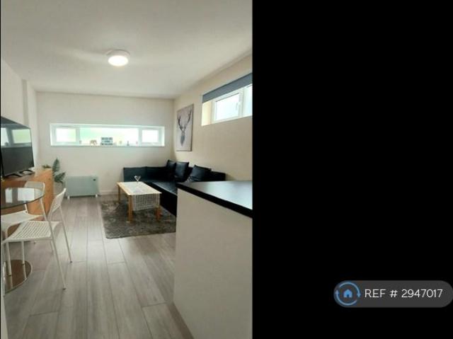 Edgware, Edgware, HA8 1 bed flat to rent £1,650 pcm £381 pw
