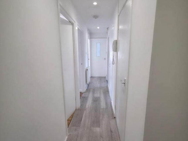 EDGWARE, HA8 2 bed flat to rent £1,900 pcm £438 pw
