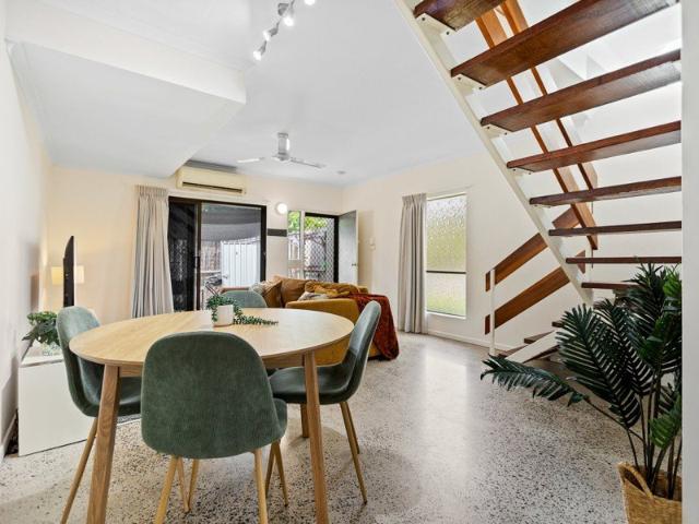 Edge Hill Living at Its Best Stylish, Updated and Ready to Enjoy!