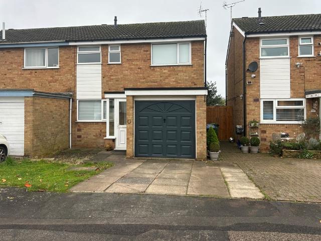 Edgehill Close, Leicester LE8, 3 bed property to rent, £1,350 pcm | PrimeLocation