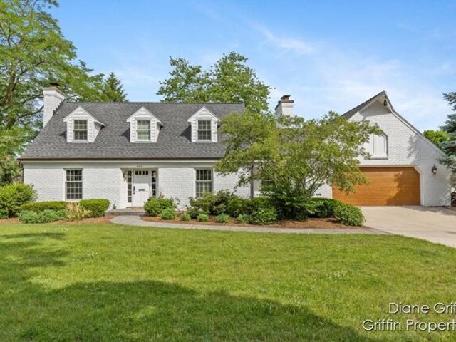 Edgemere Dr Se, East Grand Rapids, Home For Sale