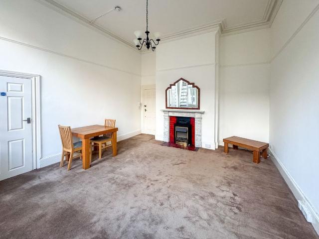 Edgerton Road, Edgerton, Huddersfield HD1, 1 bed flat to rent, £650 pcm | PrimeLocation