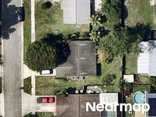 Edgewood Dr