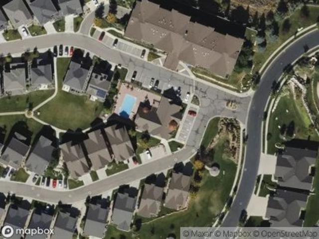 Edgewood Dr