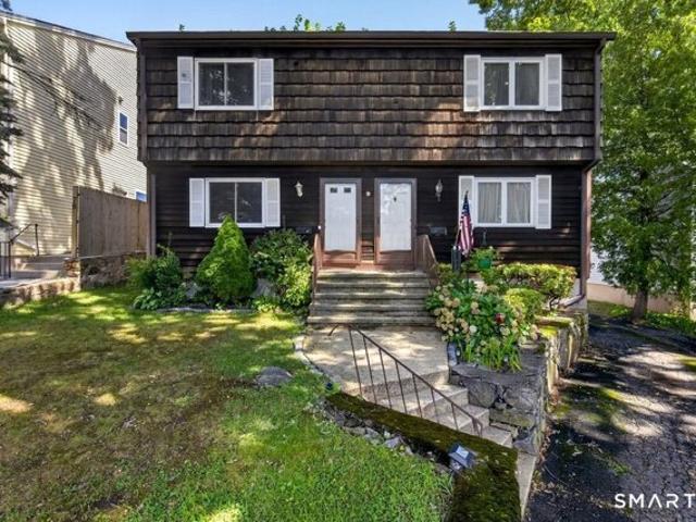 Edgewood St Unit A, Norwalk, Condo For Sale