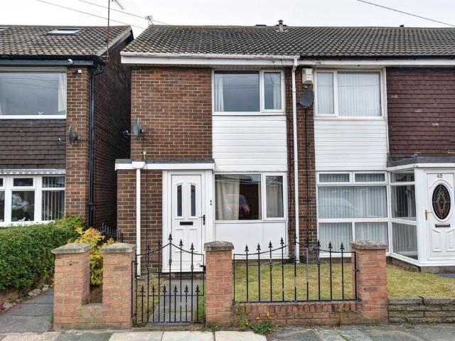 Edgeworth Crescent, Fulwell 2 bed end of terrace house to rent £875 pcm £202 pw