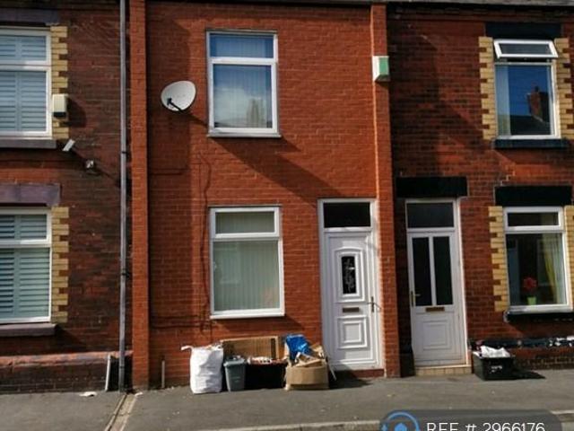 Edgeworth Street, St. Helens, WA9 2 bed terraced house to rent £750 pcm £173 pw