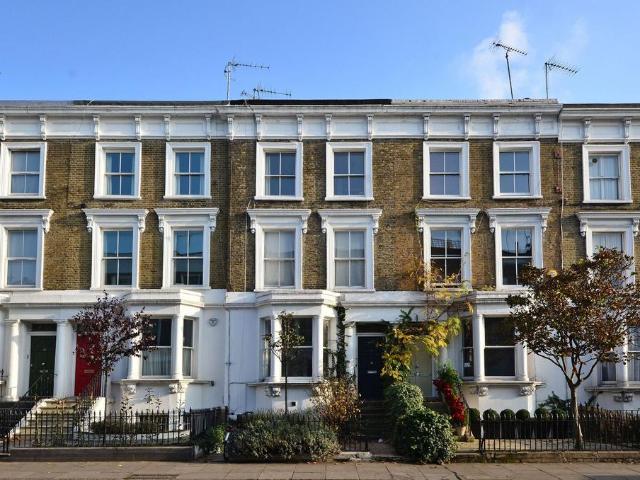 Edith Grove, Chelsea, London, SW10 Studio to rent £3,250 pcm £750 pw