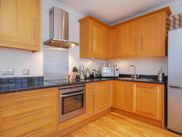 Edith Grove, Chelsea, London, SW10 2 bed flat to rent £4,334 pcm £1,000 pw