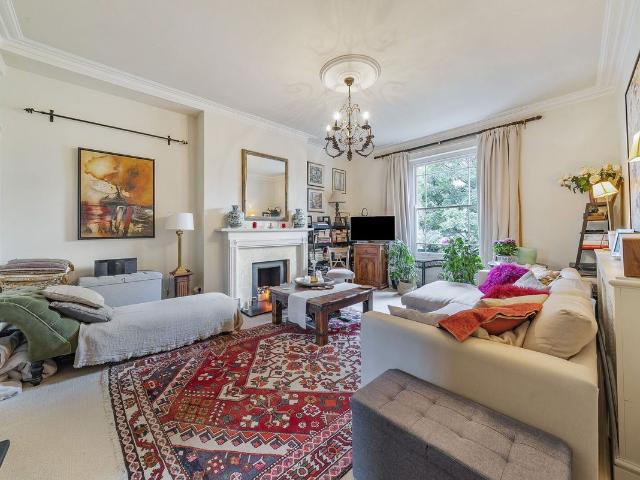 Edith Grove, Chelsea, London SW10, 2 bed flat to rent, £4,767 pcm | PrimeLocation
