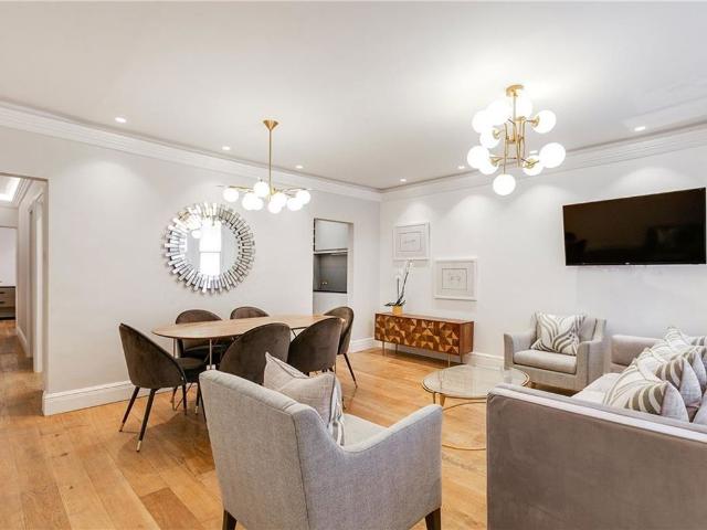 Edith Grove, Chelsea SW10, 2 bed detached house to rent, £2,925 pcm | PrimeLocation