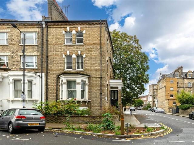 Edith Road, Brook Green W14, 2 bed flat to rent, £2,700 pcm | PrimeLocation