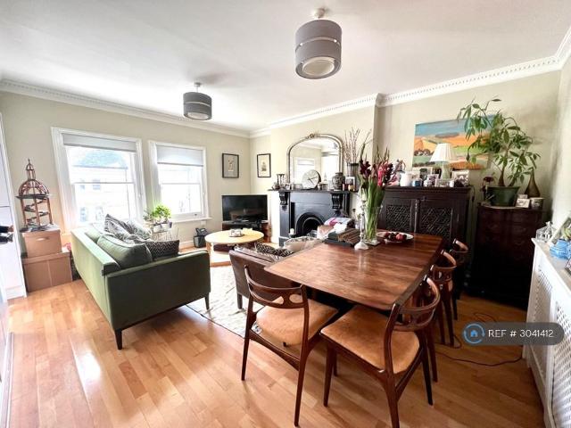 Edith Road, London, W14 3 bed maisonette to rent £3,975 pcm £917 pw