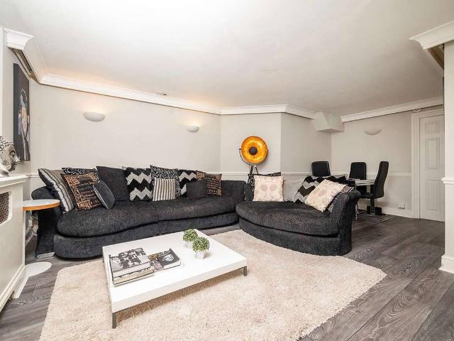 Editha Mansions Edith Grove London SW10 0NN Century 21 United Kingdom