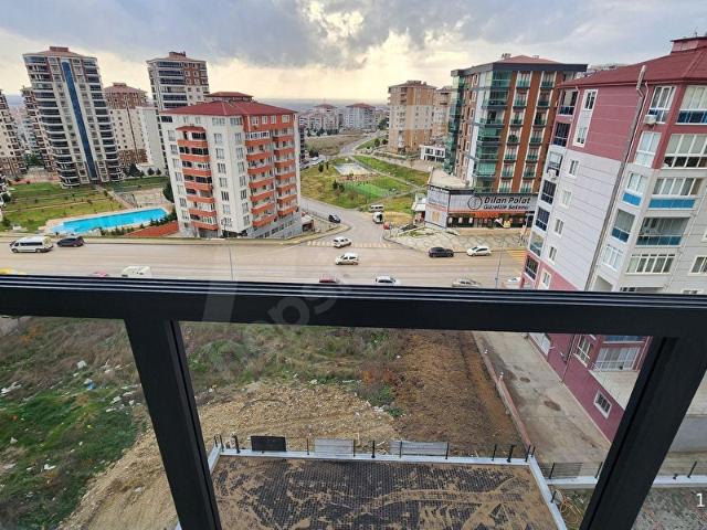 EDİRNE CUMHURİYET MAH.DE GENİŞ SIFIR KİRALIK 1+1 EŞYASIZ DAİRE