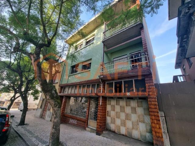 Edifício T11 + T14 Oportunidade para Investidores / Reabil. 0m² São João Da Madeira