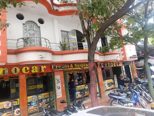EDIFICIO UBICADO EN LA MERCED cd: 18377