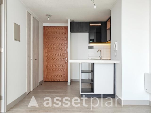 Edificio Av. Irarrázaval 1 Est /1 Bod [1273 1]