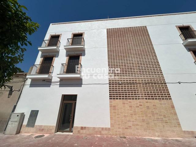 Edificio Cierna. 6 Viviendas con Parking en Hondón de las Nieves