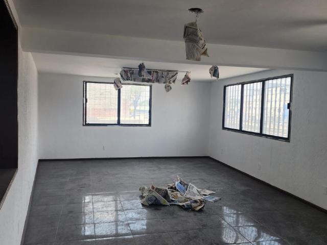 Edificio Comercial en 20 de Noviembre
