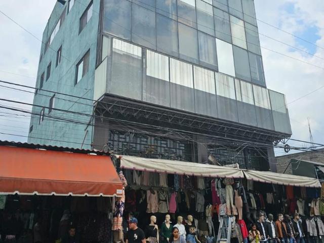 Edificio Comercial en Cerca del Centro de San Mateo Atenco en el Estado de M?xico