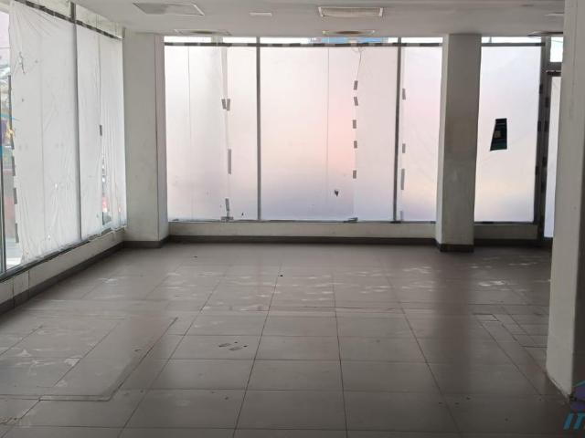 Edificio Comercial en Fraccionamiento Magallanes