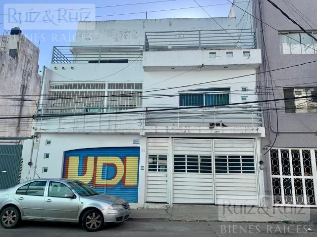 Edificio Comercial en Fraccionamiento Jardines del Moral