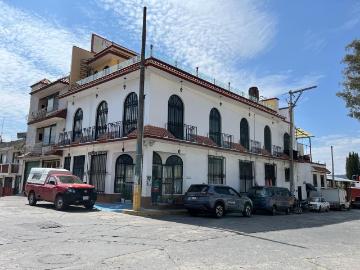 Edificio Comercial en Ixtapan de la Sal