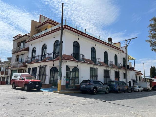 Edificio Comercial en Ixtapan de la Sal