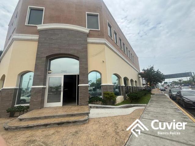 Edificio Comercial en Miramar