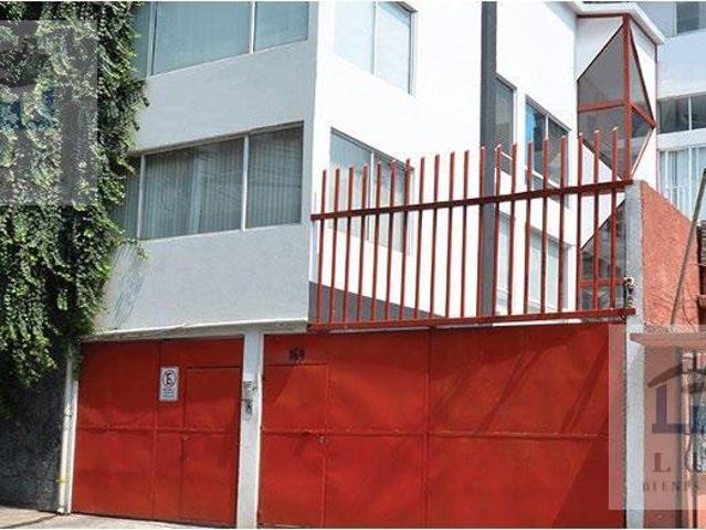 Edificio Comercial en Napoles
