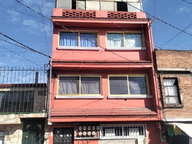 Edificio Comercial en Santa Mar?a de las Rosas