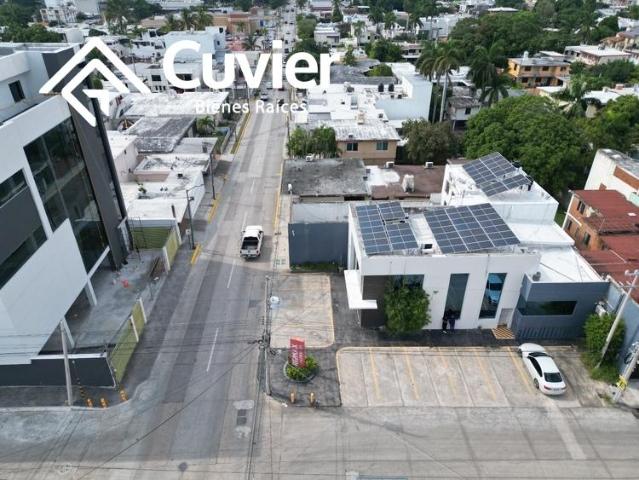 Edificio Comercial en Petrolera