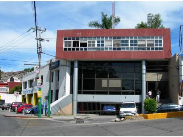 Edificio Comercial en Quintas Martha