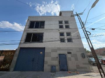 Edificio Comercial en Real Providencia, a una cuadra del Hilario Medina