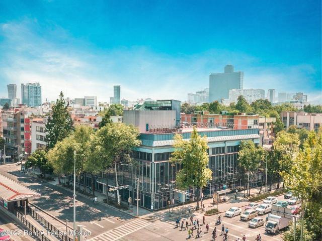 Edificio Comercial en Renta en Avenida Benjamin Franklin, Escandon RU 24 2287
