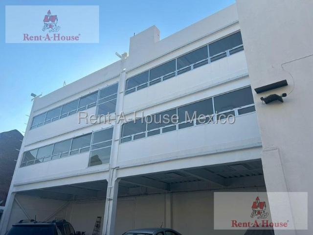 Edificio Comercial en Renta en Avenida Eulalia Guzm?n, Atlampa RU 25 1142
