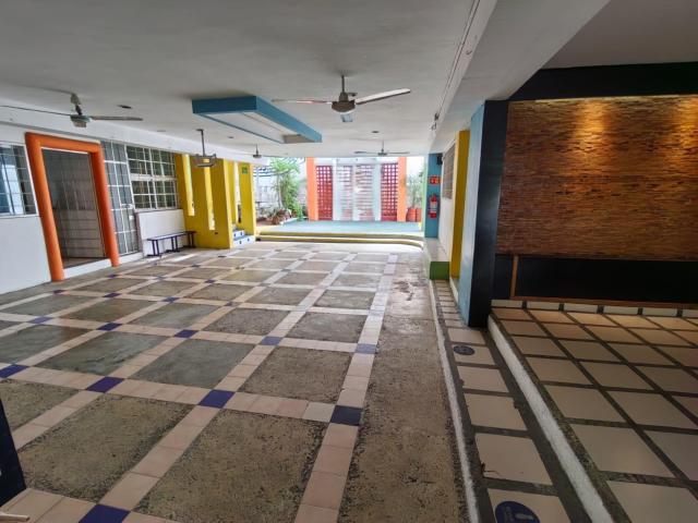 Edificio comercial en renta sobre Av. Chich?n Itz?, Canc?n