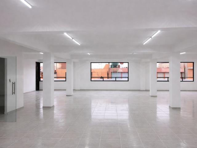 Edificio comercial en venta de 1,040 m2 en Tlalnepantla