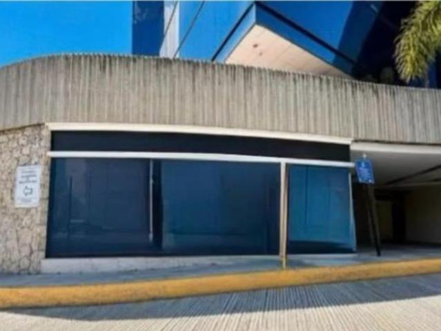 Edificio Comercial en venta en Centro Comercial Plaza Kristal
