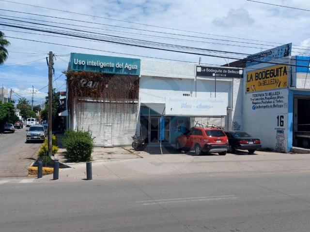 Edificio comercial en venta en Av. Rafael Buena Mazatlan Sinaloa