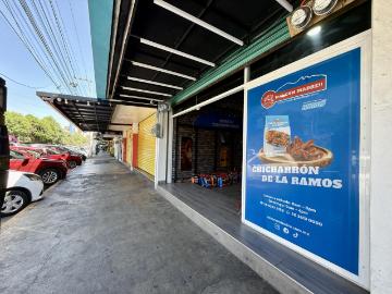 Edificio Comercial en Venta en Sat?lite | Inversi?n con Flujo Activo