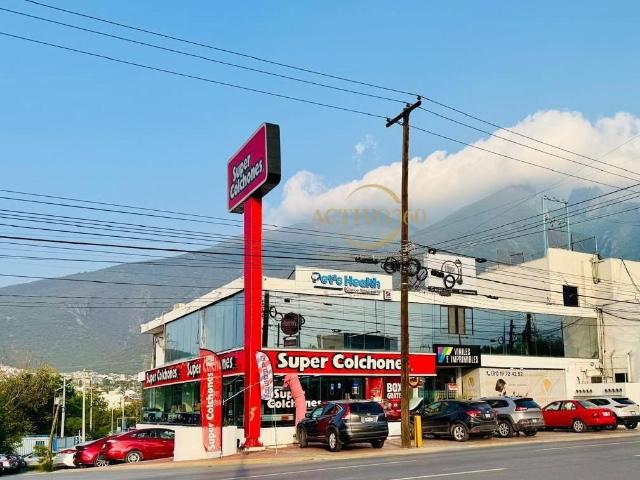 Plaza Comercial en Venta ? Esquina ? Av. Revoluci?n