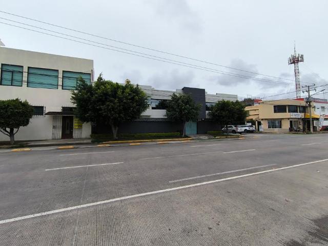 Edificio Comercial en Venta, para oficinas corporativas en Puebla