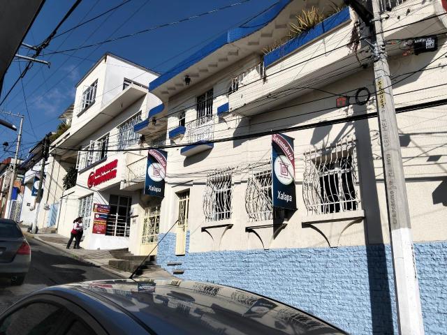 EDIFICIO COMERCIAL EN ZONA CENTRO