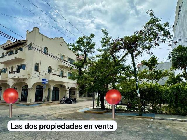 Edificio Comercial hotel con locales en Venta en el Centro de Playa del Carmen P4648