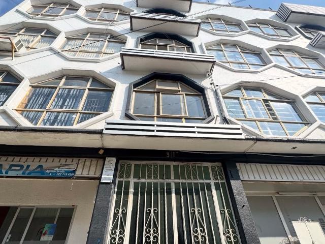 Edificio Comercial Ladrillera de Benitez