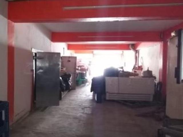 EDIFICIO COMERCIAL para INVERSION con local, cuartos y camaras fr?as en CANCUN, Q ROO