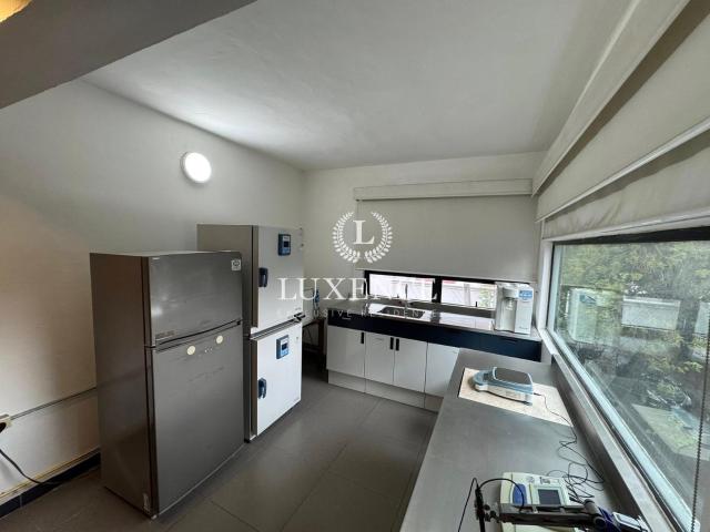 Edificio Comercial Venta en Santa Maria La Ribera