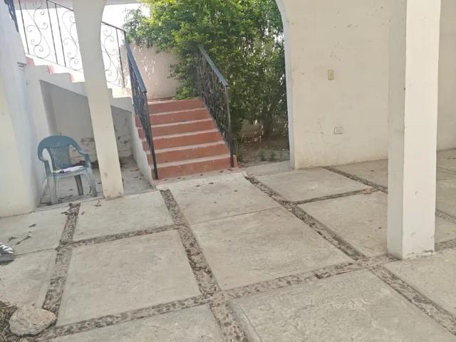Edificio con 3 departamentos en VENTA en Torreón Jardín